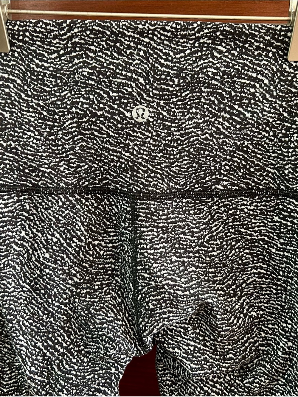 Lululemon Wunder Under High-Rise Crop 21* 🔥🔥New WithOUT Tags Size 4 - Picture 5 of 10